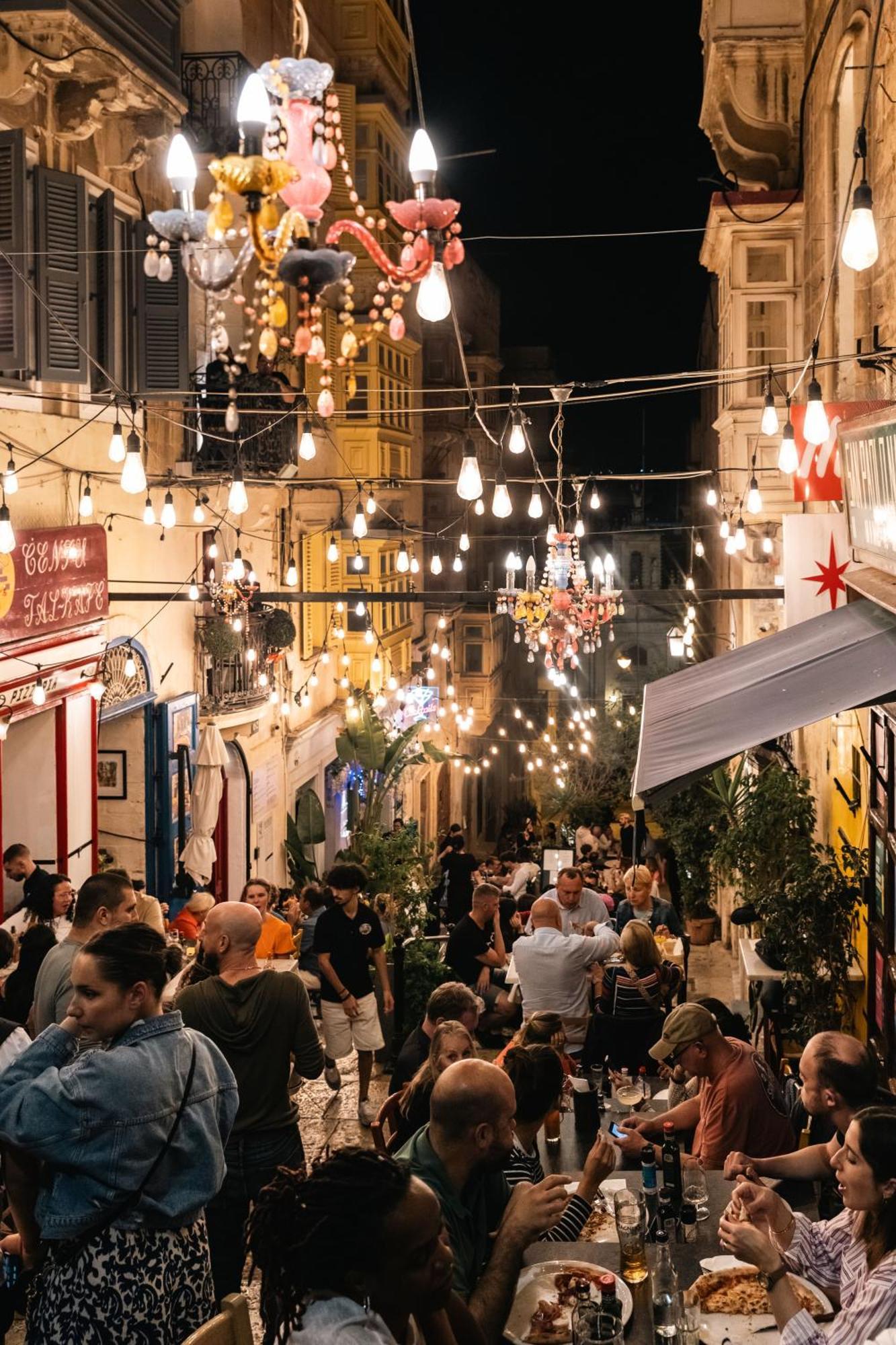 Valletta Waterfront Backyard Flat By Arcobnb Floriana Esterno foto